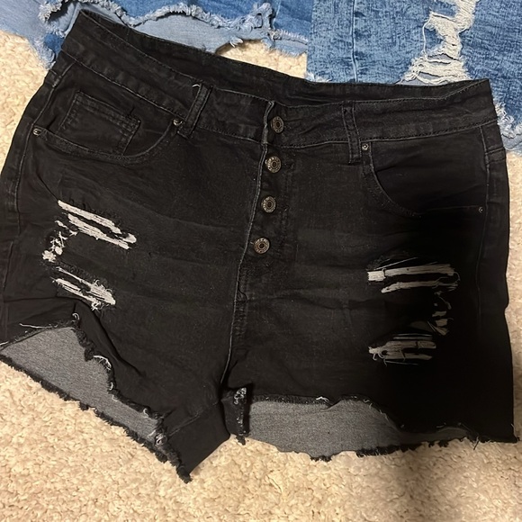 3 pair of denim shorts sold together - Picture 2 of 4